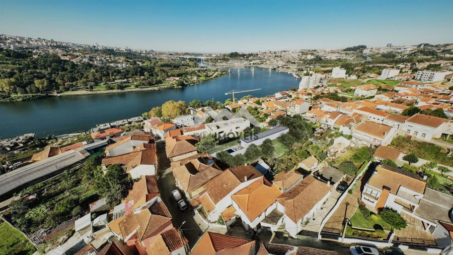 Terreno para Venda em Gondomar (São Cosme), Valbom e Jovim Foto 2
