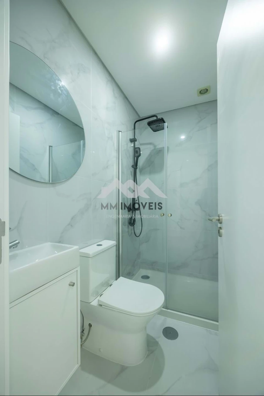 Apartamento T4 para Venda em Santa Marinha Foto 13