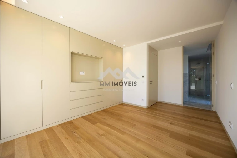 Moradia T5 para Venda em Canidelo Foto 58