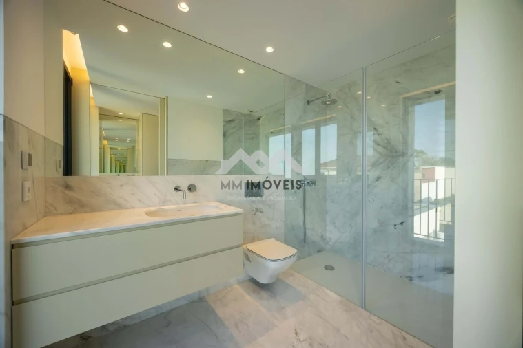 Moradia T5 para Venda em Canidelo Foto 53