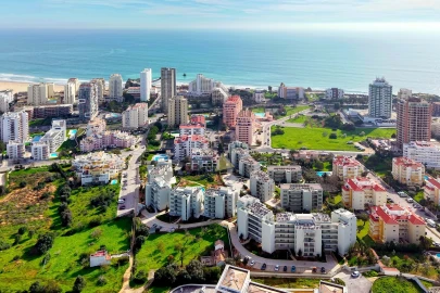 Apartamento T2 para Venda em Portimão