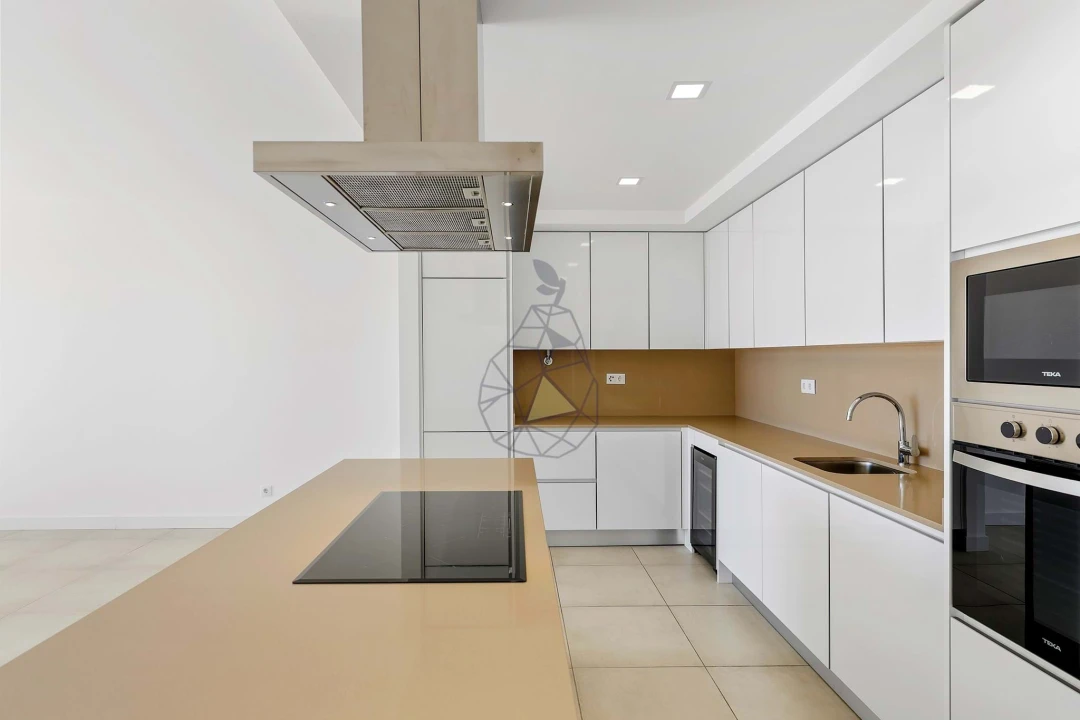 Apartamento T2 para Venda em Portimão Foto 9