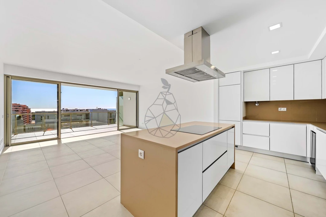 Apartamento T2 para Venda em Portimão Foto 2