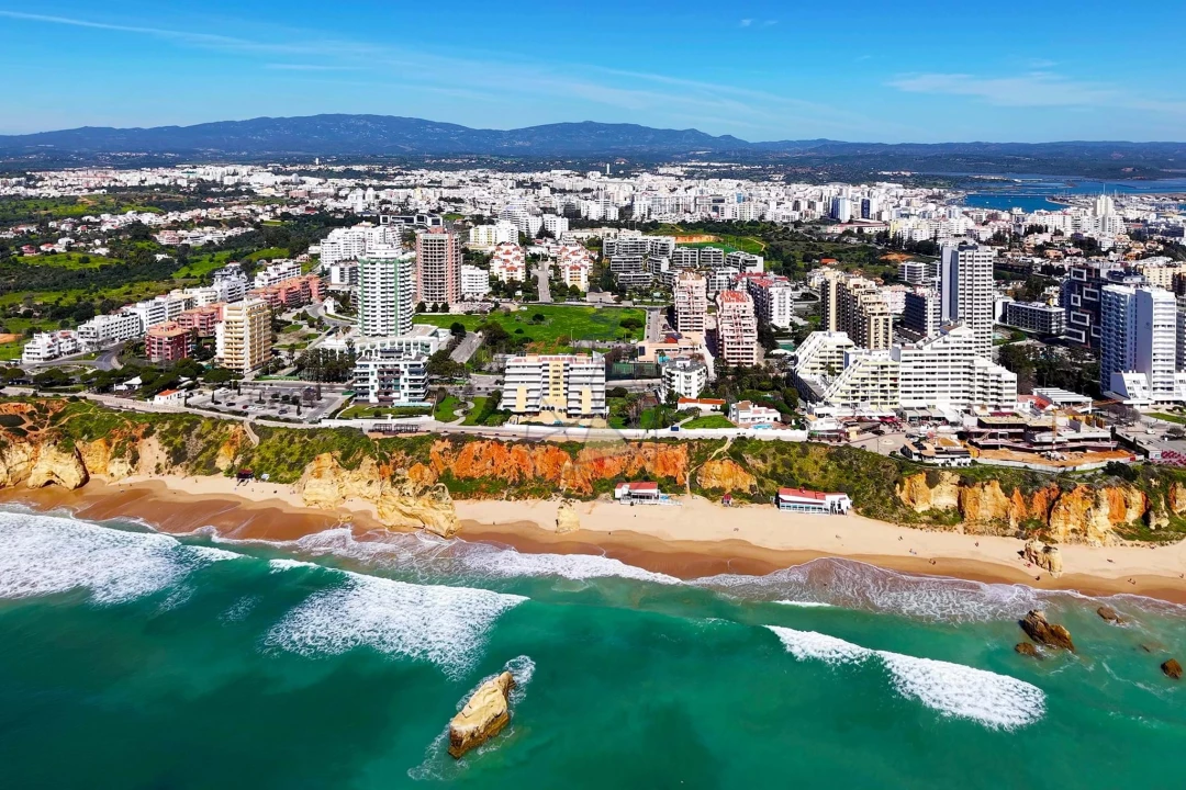 Apartamento T2 para Venda em Portimão Foto 57