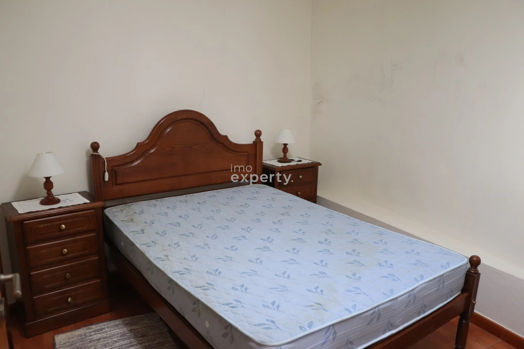 Moradia T2 para Venda em São Pedro de Rio Seco Foto 7