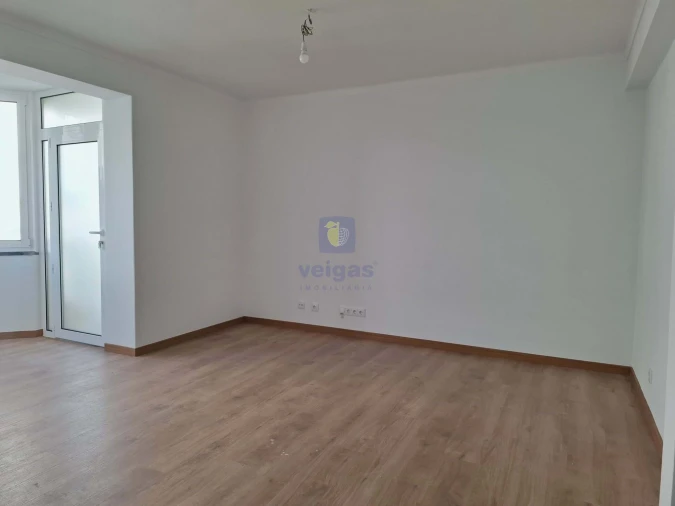 Apartamento T3 para Arrendamento em Caldas da Rainha - Santo Onofre e Serra do Bouro Foto 8