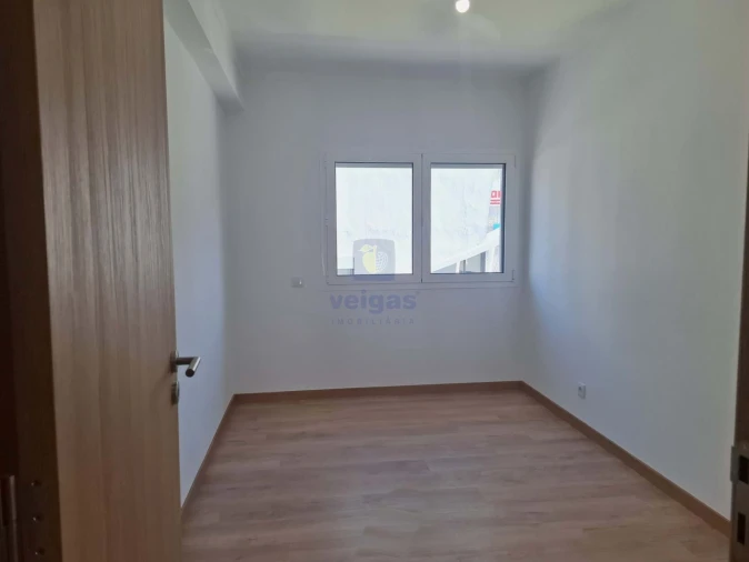 Apartamento T3 para Arrendamento em Caldas da Rainha - Santo Onofre e Serra do Bouro Foto 12