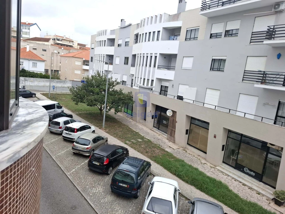 Apartamento T3 para Arrendamento em Caldas da Rainha - Santo Onofre e Serra do Bouro Foto 16
