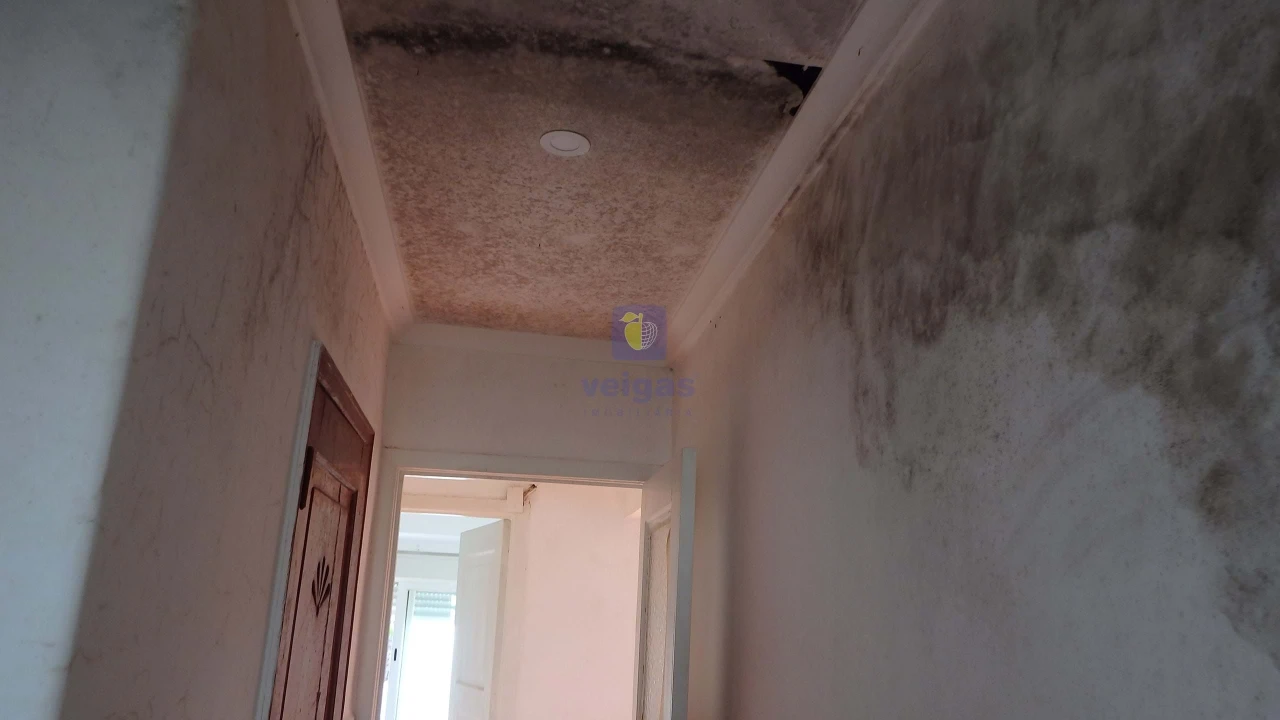 Moradia T3 para Venda em Campolide Foto 25