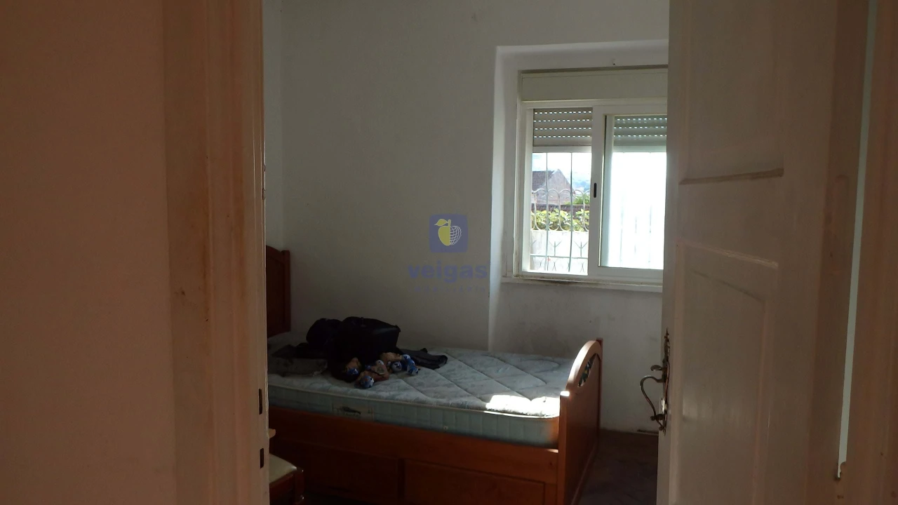 Moradia T3 para Venda em Campolide Foto 26