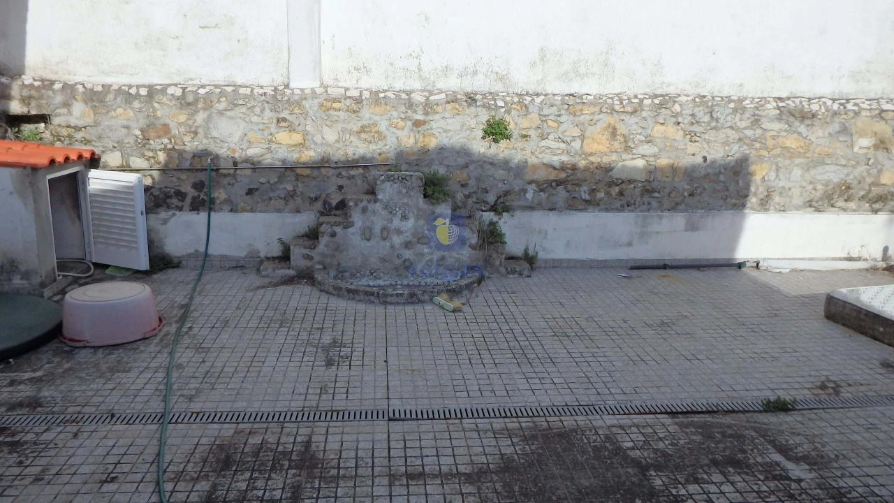 Moradia T3 para Venda em Campolide Foto 42