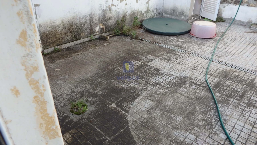 Moradia T3 para Venda em Campolide Foto 40