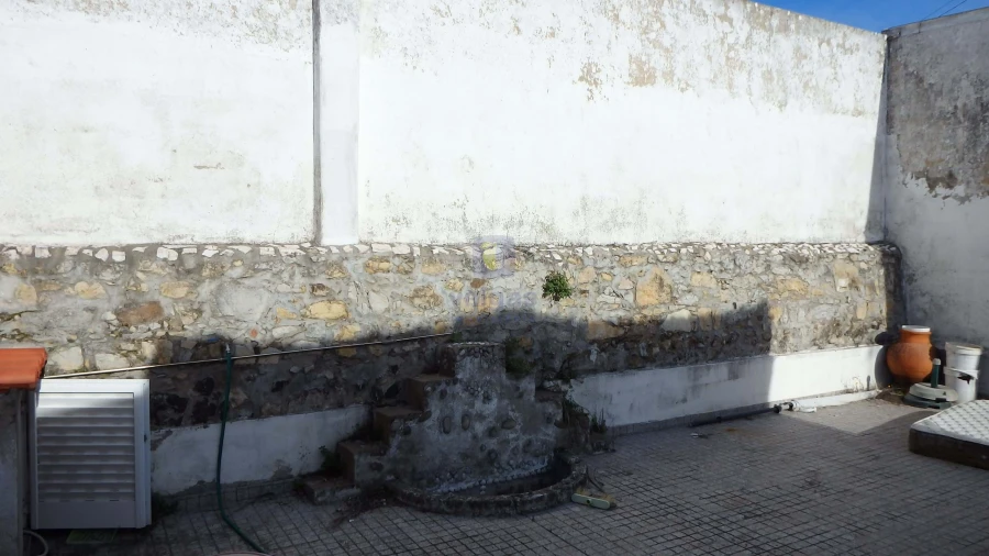 Moradia T3 para Venda em Campolide Foto 46