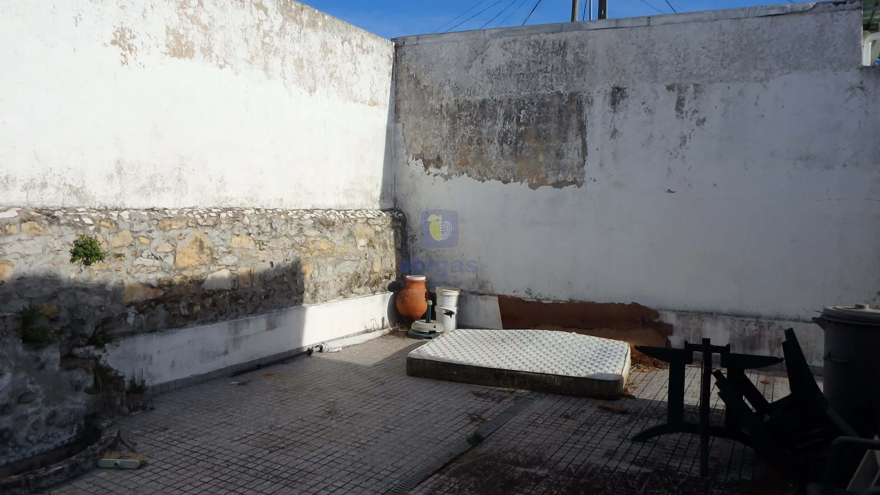 Moradia T3 para Venda em Campolide Foto 45