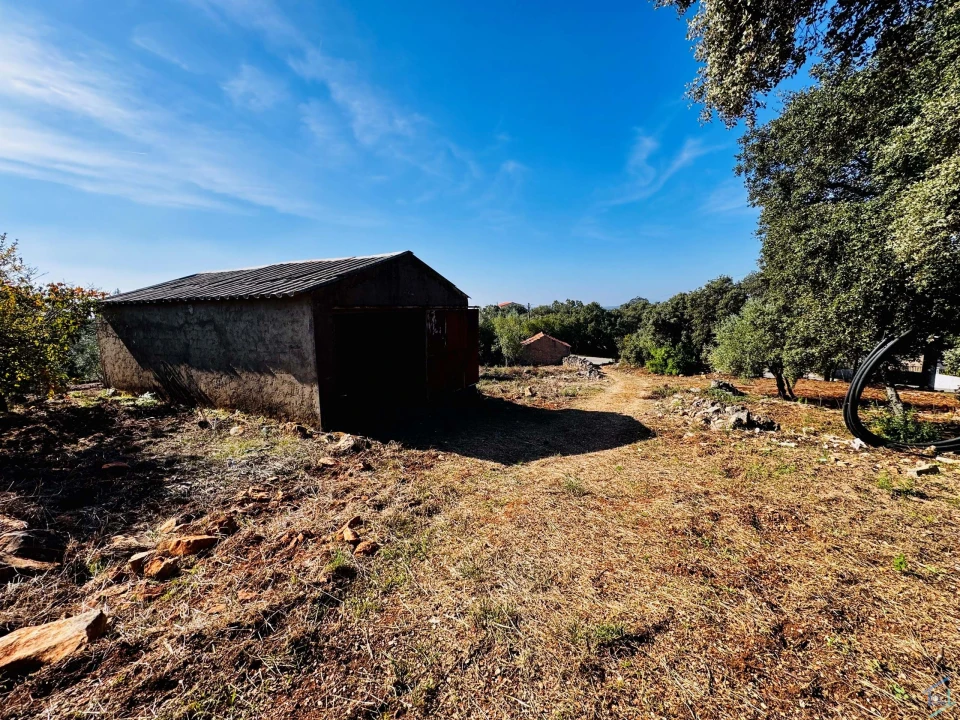 Moradia T5 para Venda em Além da Ribeira e Pedreira Foto 25