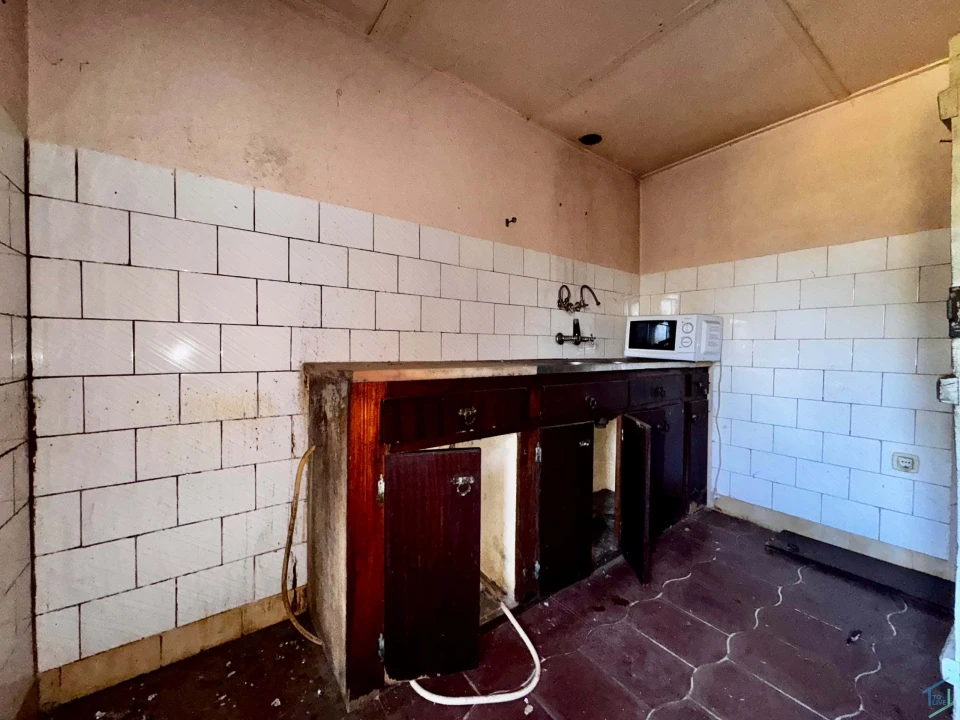 Moradia T5 para Venda em Além da Ribeira e Pedreira Foto 5