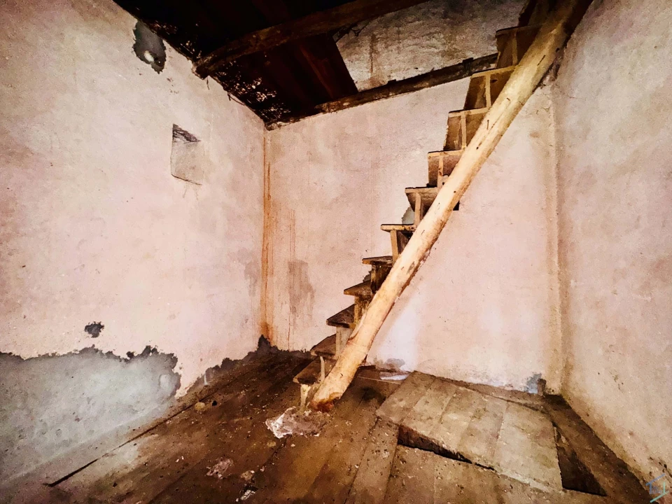 Moradia T5 para Venda em Além da Ribeira e Pedreira Foto 8