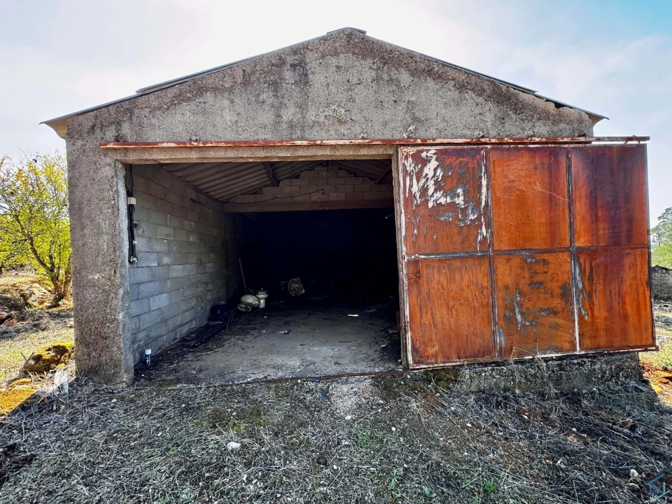 Moradia T5 para Venda em Além da Ribeira e Pedreira Foto 21