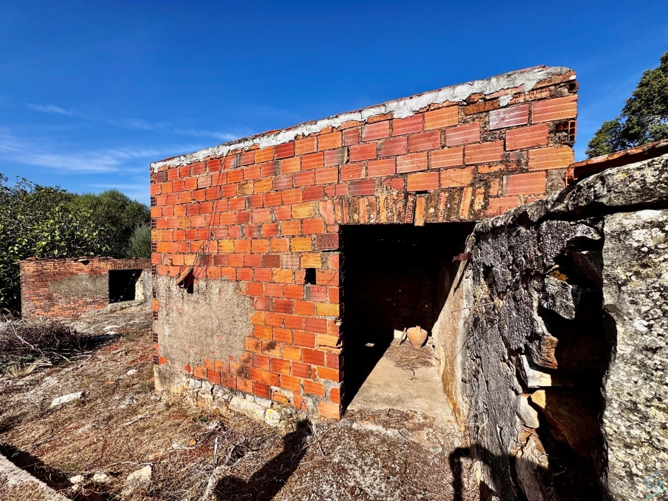 Moradia T5 para Venda em Além da Ribeira e Pedreira Foto 32