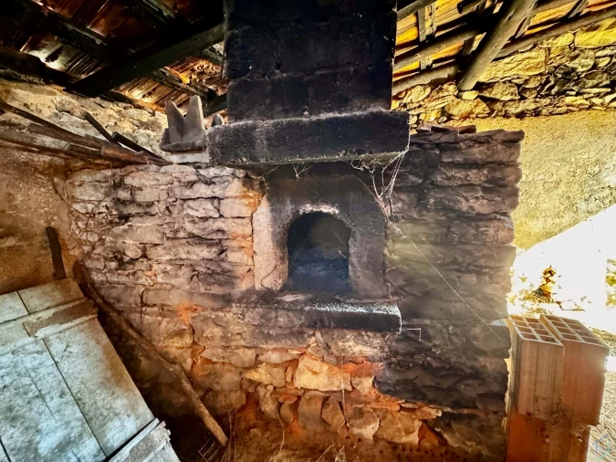 Moradia T5 para Venda em Além da Ribeira e Pedreira Foto 34