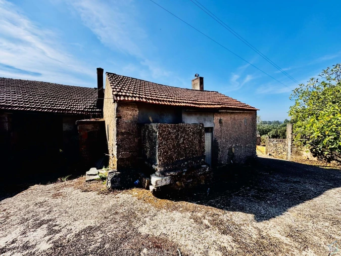 Moradia T5 para Venda em Além da Ribeira e Pedreira Foto 42