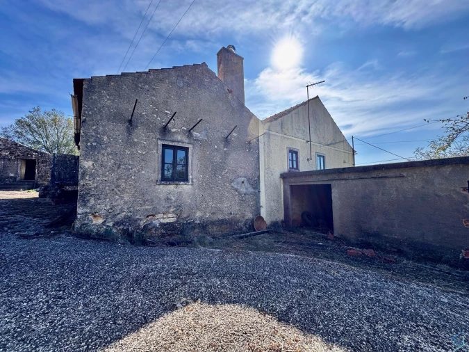 Moradia T5 para Venda em Além da Ribeira e Pedreira Foto 30