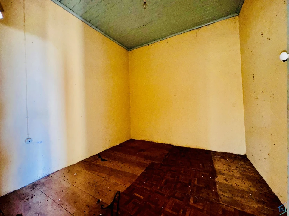 Moradia T5 para Venda em Além da Ribeira e Pedreira Foto 12