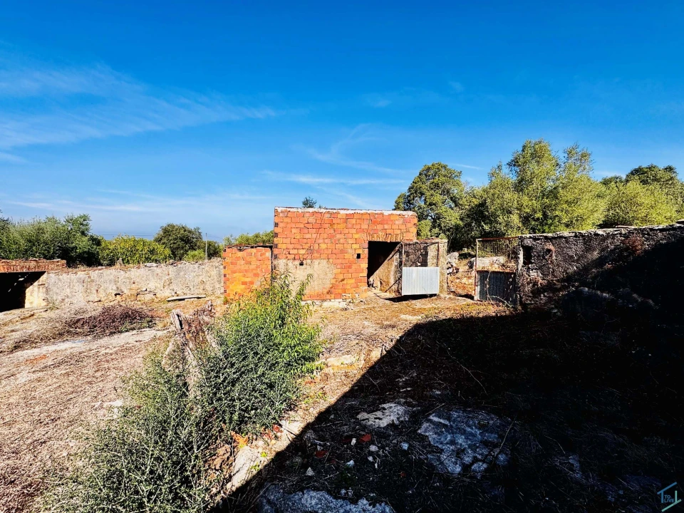 Moradia T5 para Venda em Além da Ribeira e Pedreira Foto 45