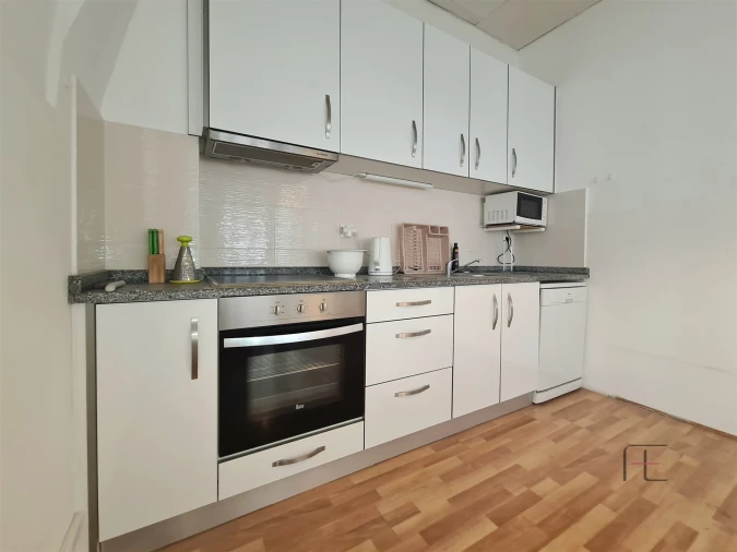 Apartamento T2 para Venda em Espinho Foto 3