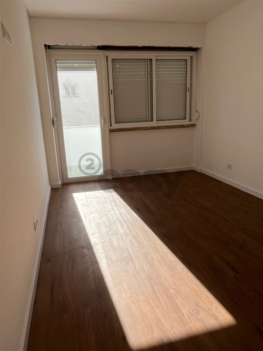 Apartamento T3 para Venda em Alverca do Ribatejo e Sobralinho Foto 4