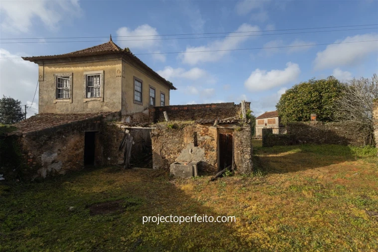 Quinta T3 para Venda em Avanca Foto 1