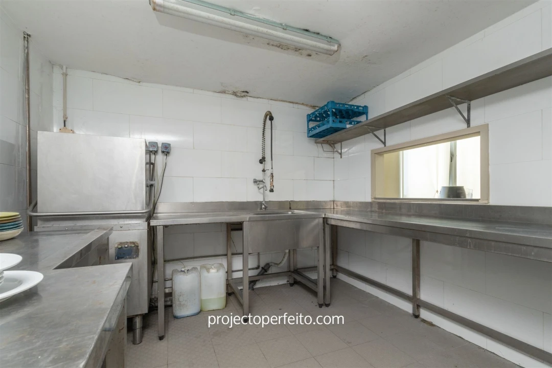 Negócio para Venda em Arcozelo Foto 20