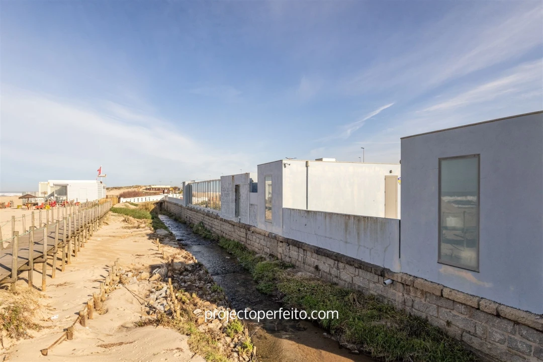 Negócio para Venda em Arcozelo Foto 7