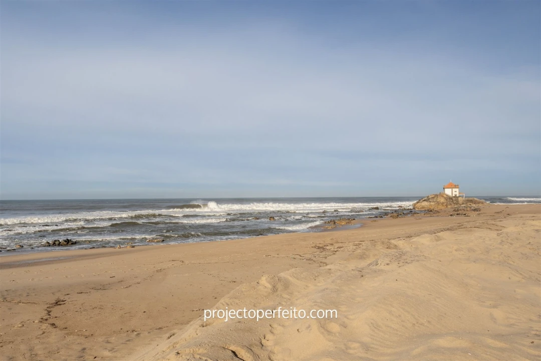 Negócio para Venda em Arcozelo Foto 9