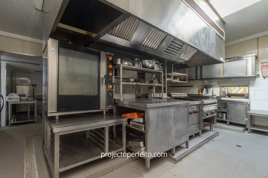 Negócio para Venda em Arcozelo Foto 22