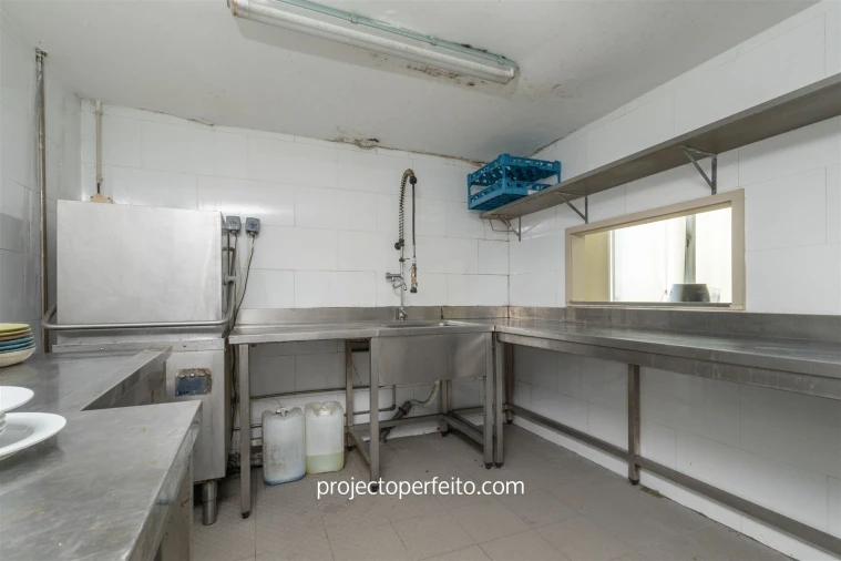 Negócio para Venda em Arcozelo Foto 20