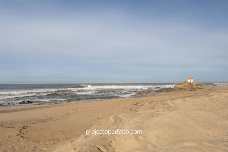 Negócio para Venda em Arcozelo Foto 9