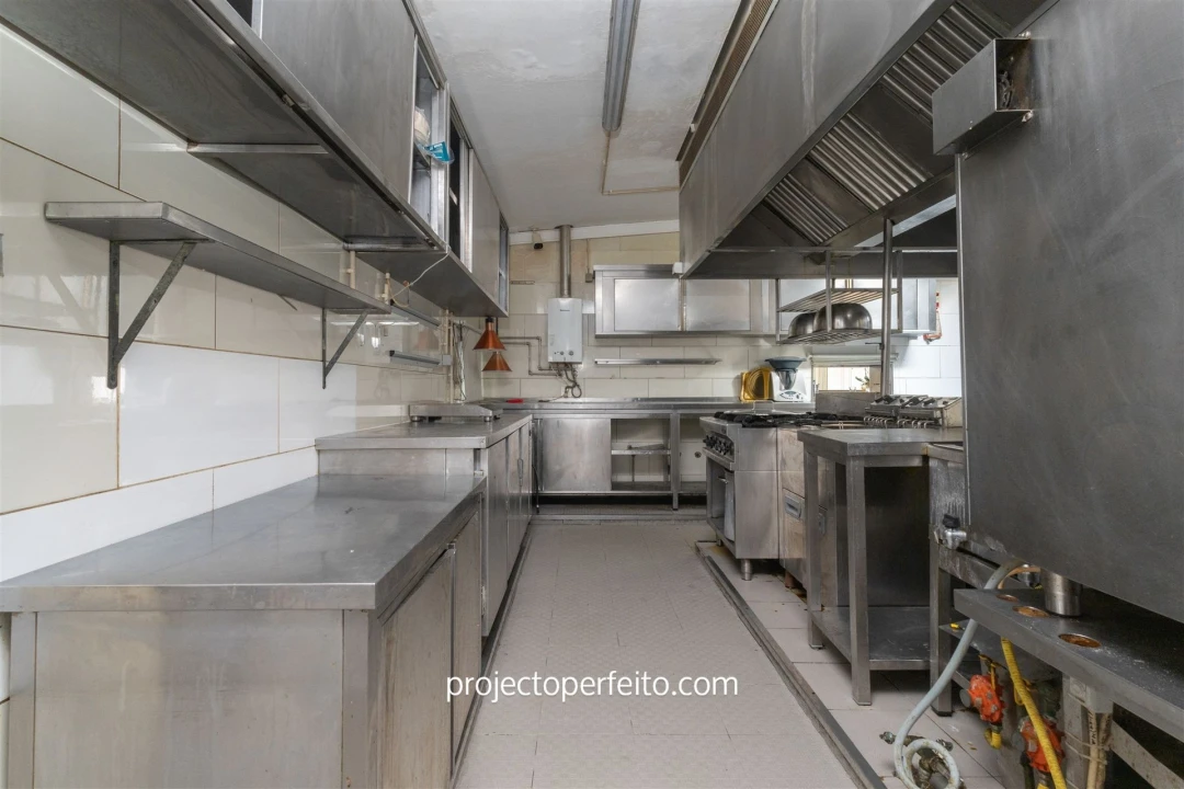 Negócio para Venda em Arcozelo Foto 23