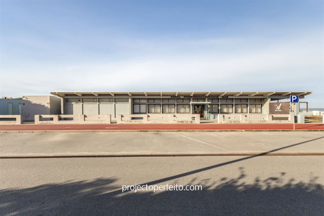 Negócio para Venda em Arcozelo Foto 2