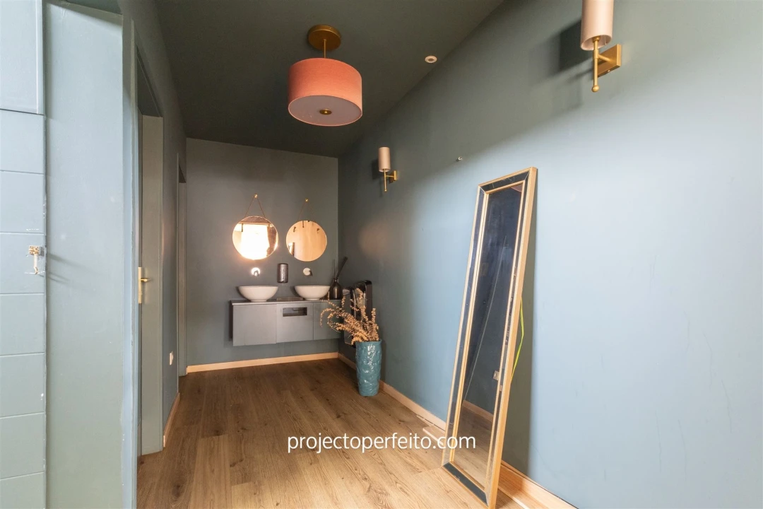 Negócio para Venda em Arcozelo Foto 18