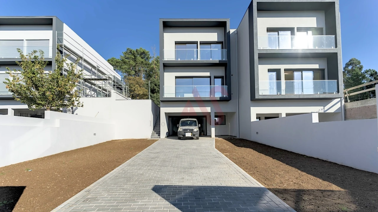 Moradia T3 para Venda em Lobão, Gião, Louredo e Guisande Foto 1