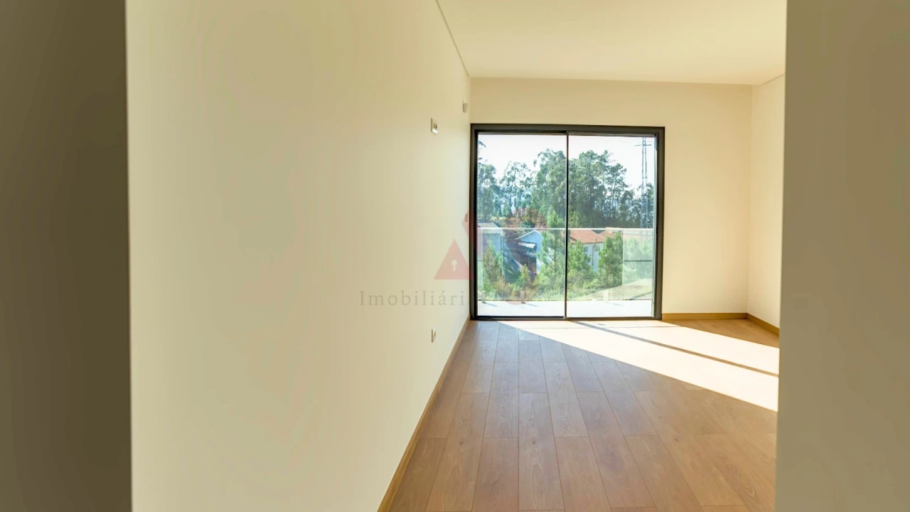 Moradia T3 para Venda em Lobão, Gião, Louredo e Guisande Foto 6