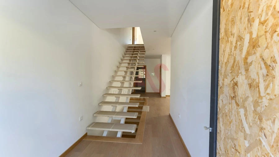 Moradia T3 para Venda em Lobão, Gião, Louredo e Guisande Foto 8