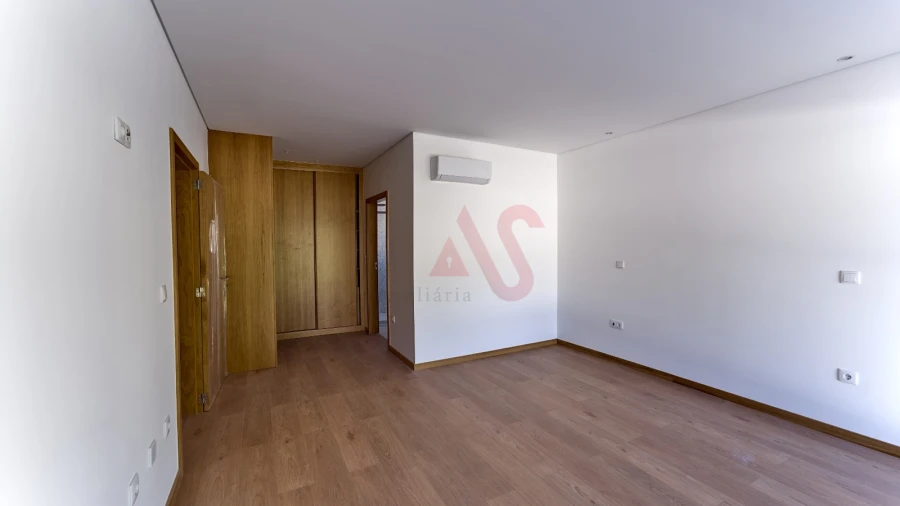 Moradia T3 para Venda em Lobão, Gião, Louredo e Guisande Foto 13