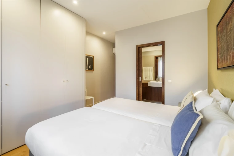 Apartamento T2 para Arrendamento férias em Braga (Maximinos, Sé e Cividade) Foto 15