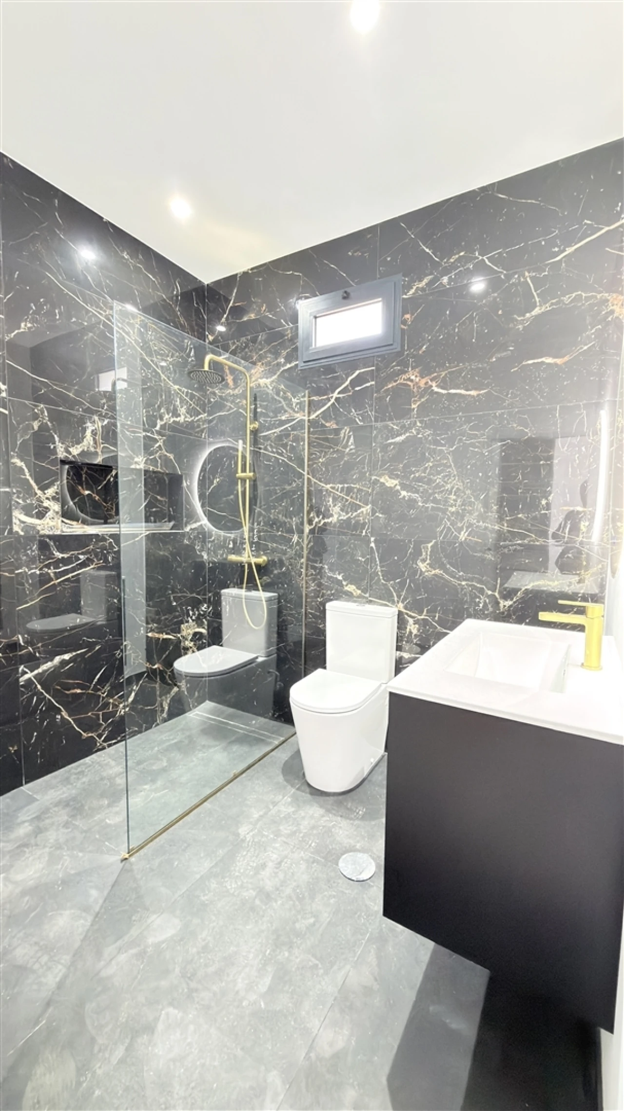 Moradia T2 para Venda em São Gonçalo Foto 9