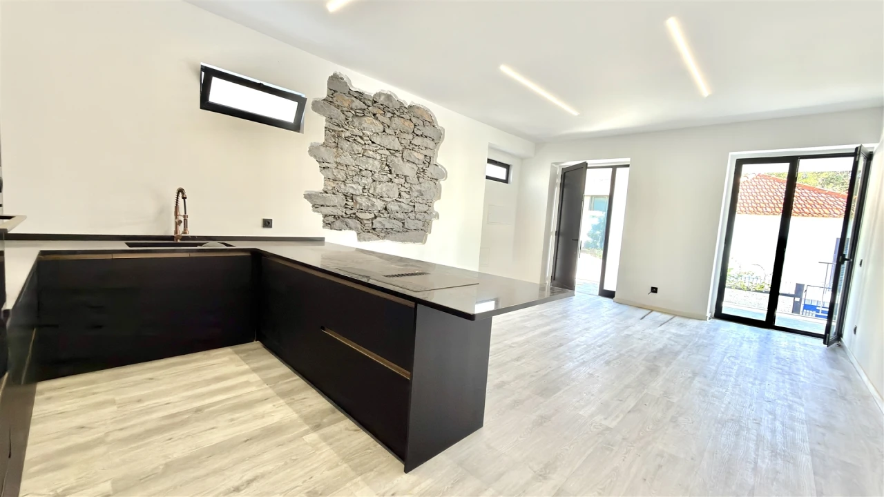 Moradia T2 para Venda em São Gonçalo Foto 1