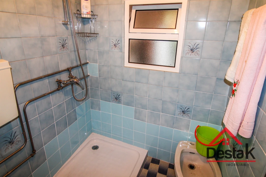 Moradia T2 para Venda em Santa Cruz da Trapa e São Cristóvão de Lafões Foto 13