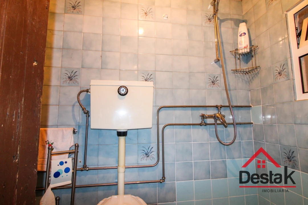 Moradia T2 para Venda em Santa Cruz da Trapa e São Cristóvão de Lafões Foto 11