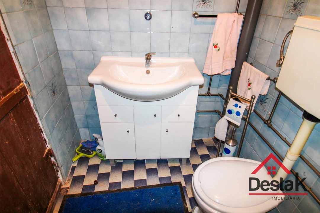 Moradia T2 para Venda em Santa Cruz da Trapa e São Cristóvão de Lafões Foto 14